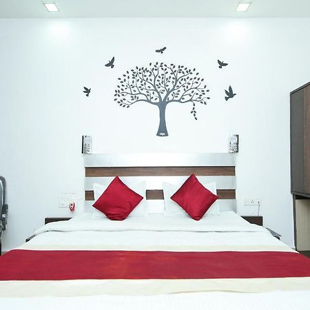 Oyo 3603 White Pearl Hotel Dzsabalpur Kültér fotó