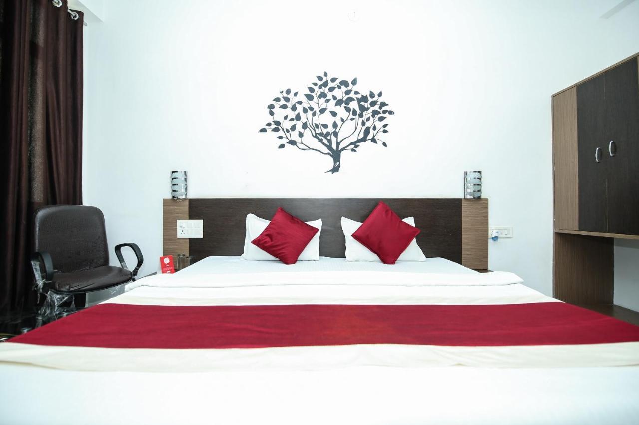Oyo 3603 White Pearl Hotel Dzsabalpur Kültér fotó